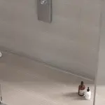 Doccia a filo pavimento: caratteristiche e vantaggi