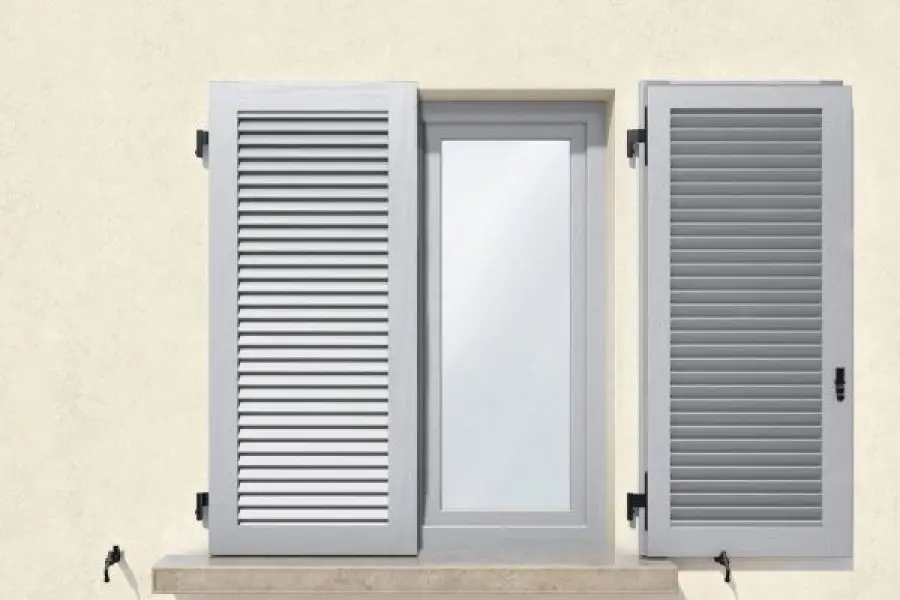 Imposte o persiane per la tua casa?